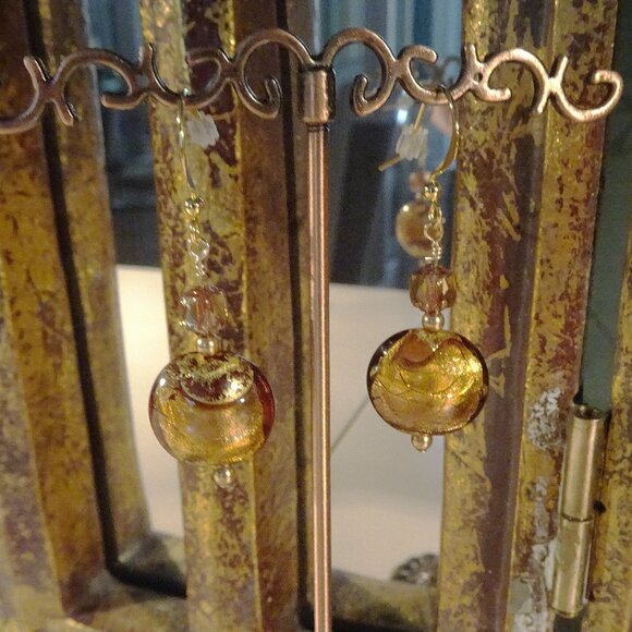 Handmade artisanal earrings made from Murano gold foil lentils - Picture 5 of 8